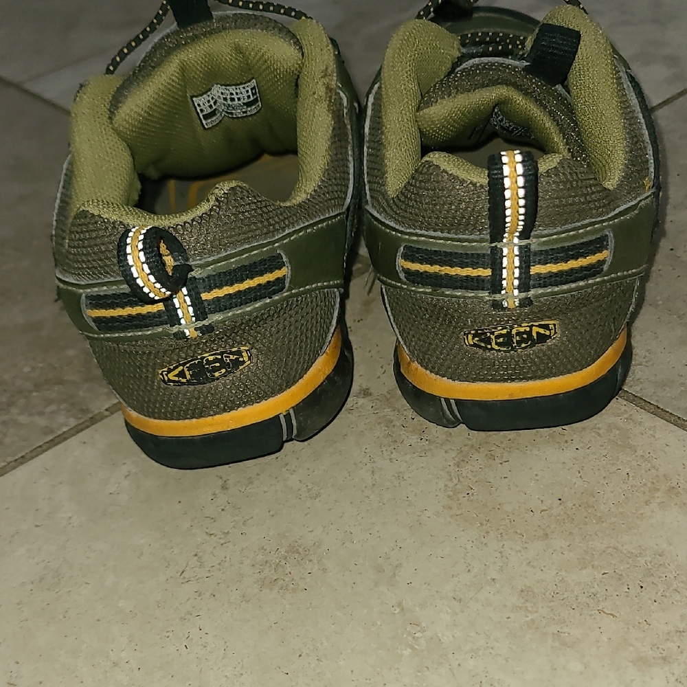 Keen Kids' Sneakers - Olive and Black - Picture 7 of 8